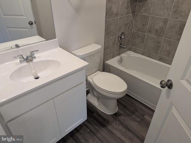 513 SEEBACK DR., Charles Town, WV 25414