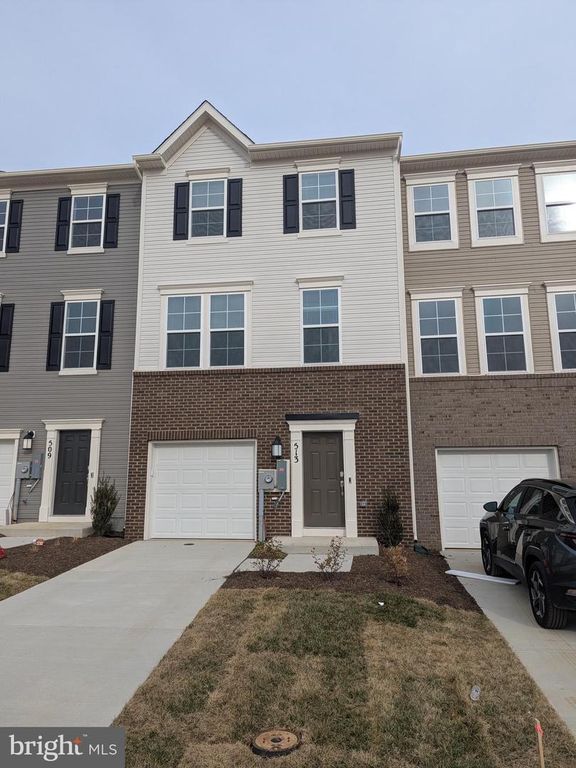 513 SEEBACK DR., Charles Town, WV 25414