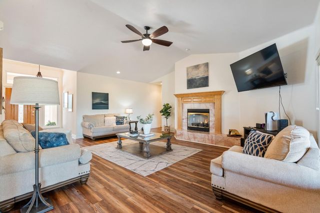 313 Taryn Court, Hollister, CA 95023