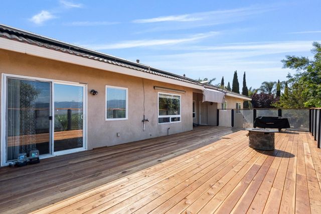 313 Taryn Court, Hollister, CA 95023