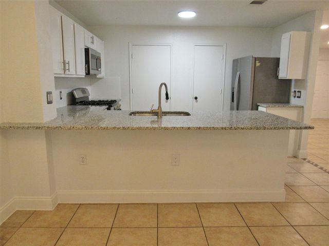 7424 Aspen Brook DR, Austin, TX 78744