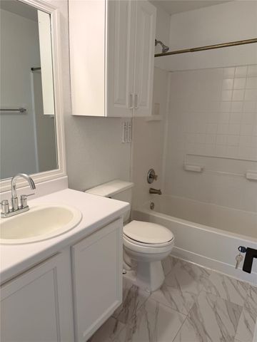 7424 Aspen Brook DR, Austin, TX 78744