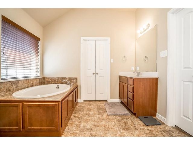 1405 Nightingale Drive, Aubrey, TX 76227