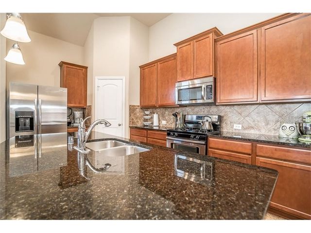 1405 Nightingale Drive, Aubrey, TX 76227