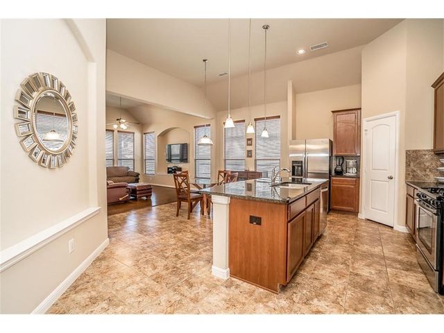 1405 Nightingale Drive, Aubrey, TX 76227
