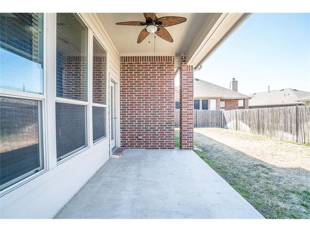 1405 Nightingale Drive, Aubrey, TX 76227