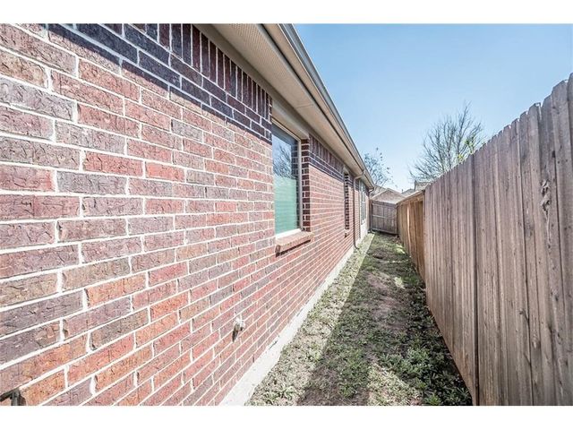 1405 Nightingale Drive, Aubrey, TX 76227