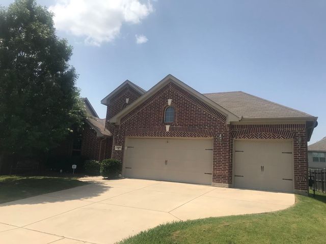 1405 Nightingale Drive, Aubrey, TX 76227