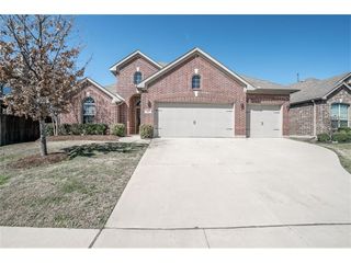 1405 Nightingale Drive, Aubrey, TX 76227