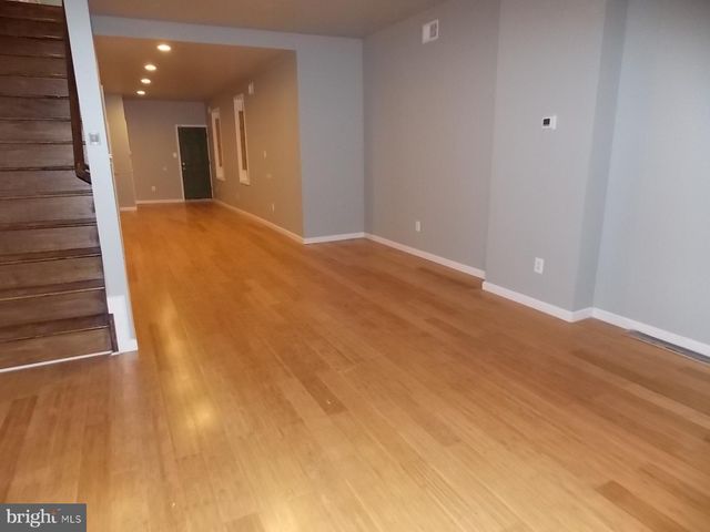 1115 W CUMBERLAND ST, Philadelphia, PA 19133