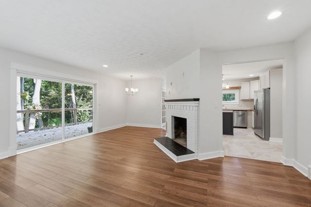 7 Athens St, Auburn, MA 01510