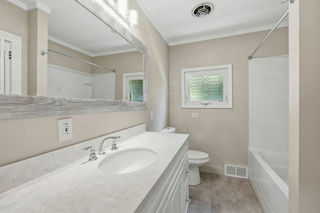 7 Athens St, Auburn, MA 01510