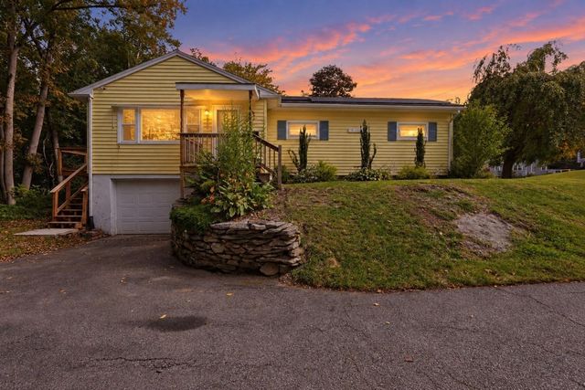 7 Athens St, Auburn, MA 01510