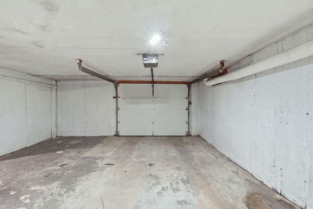 7 Athens St, Auburn, MA 01510