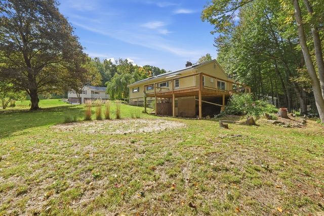 7 Athens St, Auburn, MA 01510