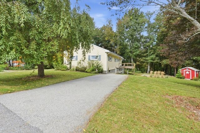 7 Athens St, Auburn, MA 01510
