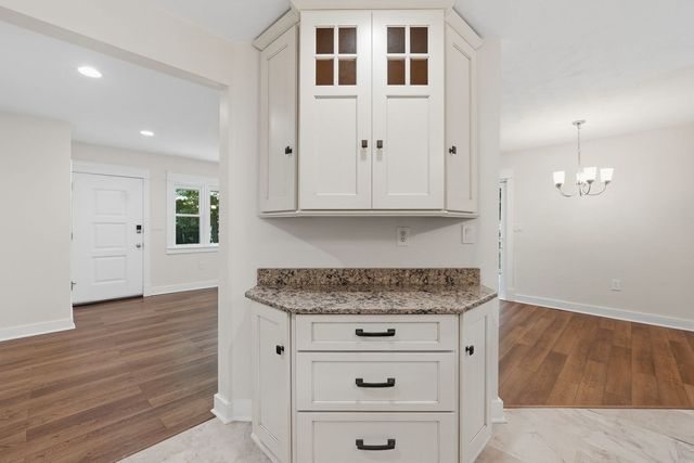 7 Athens St, Auburn, MA 01510