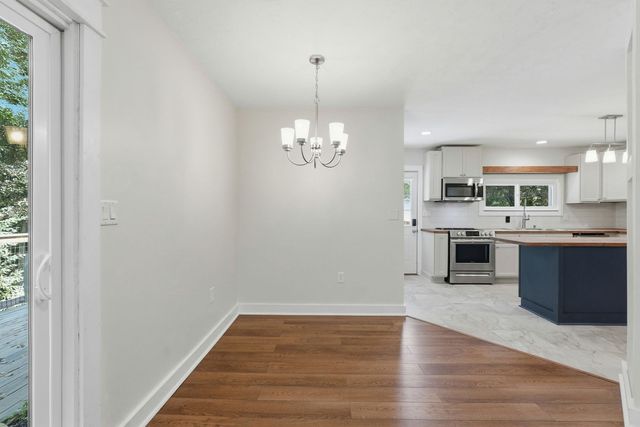 7 Athens St, Auburn, MA 01510