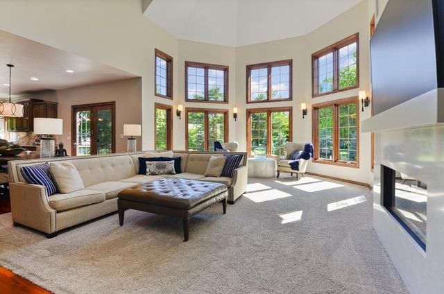 1521 ROYAL CROWN COURT, Green Bay, WI 54313