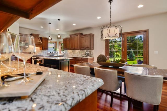 1521 ROYAL CROWN COURT, Green Bay, WI 54313
