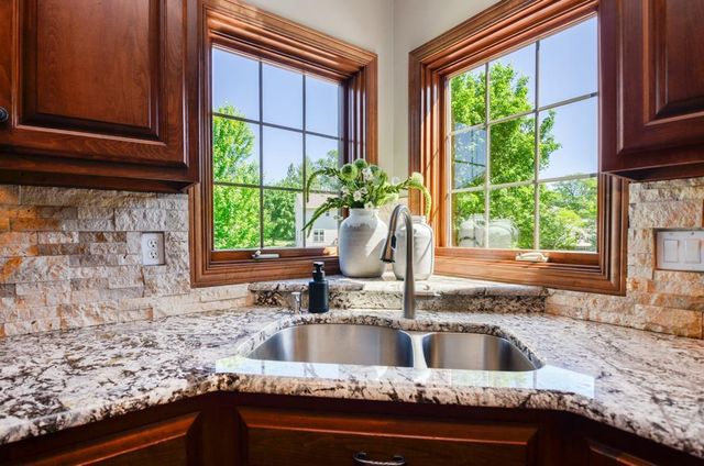 1521 ROYAL CROWN COURT, Green Bay, WI 54313