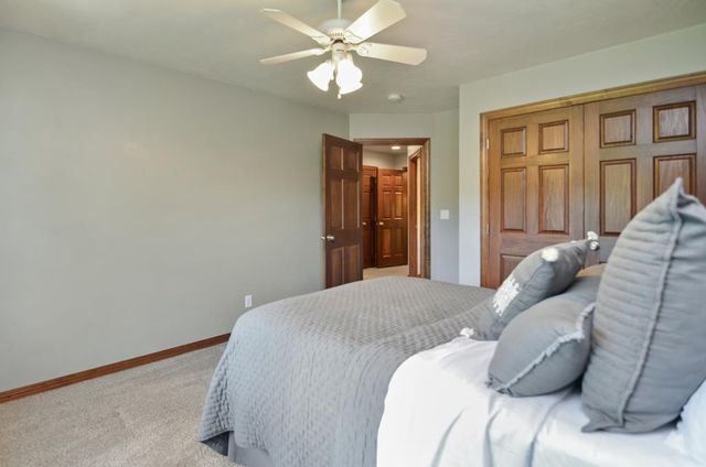 1521 ROYAL CROWN COURT, Green Bay, WI 54313