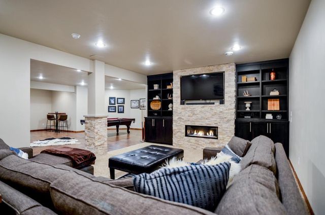 1521 ROYAL CROWN COURT, Green Bay, WI 54313