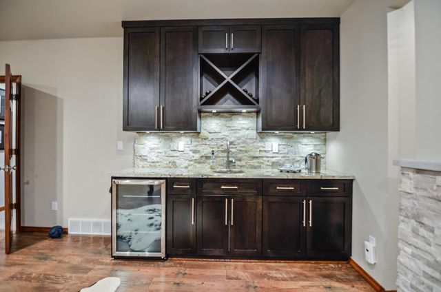 1521 ROYAL CROWN COURT, Green Bay, WI 54313