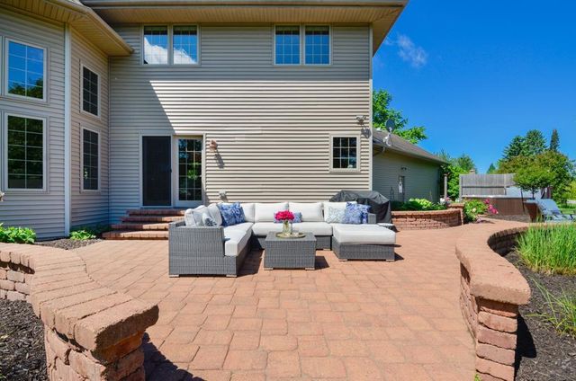 1521 ROYAL CROWN COURT, Green Bay, WI 54313