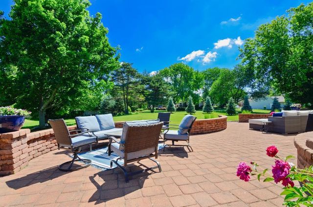 1521 ROYAL CROWN COURT, Green Bay, WI 54313