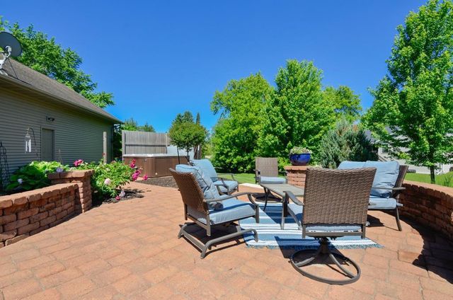 1521 ROYAL CROWN COURT, Green Bay, WI 54313