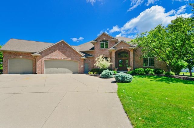1521 ROYAL CROWN COURT, Green Bay, WI 54313