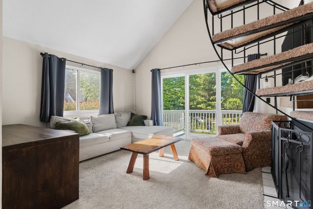 9 Clubhouse Drive 9, Cromwell, CT 06416