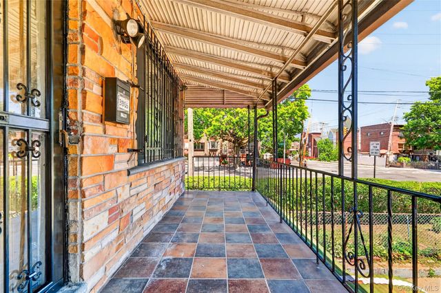 3885 Paulding Avenue, Bronx, NY 10469