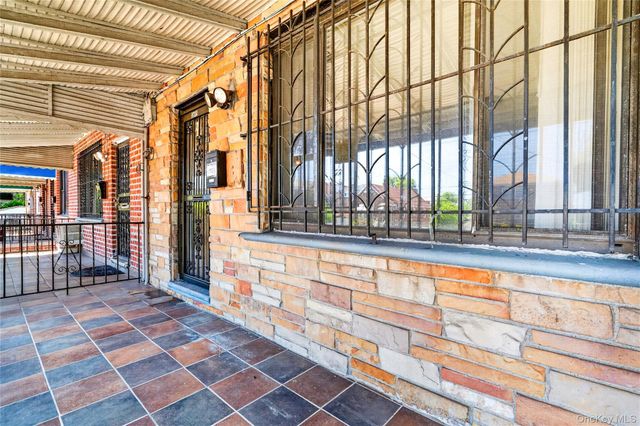 3885 Paulding Avenue, Bronx, NY 10469