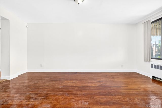 3885 Paulding Avenue, Bronx, NY 10469