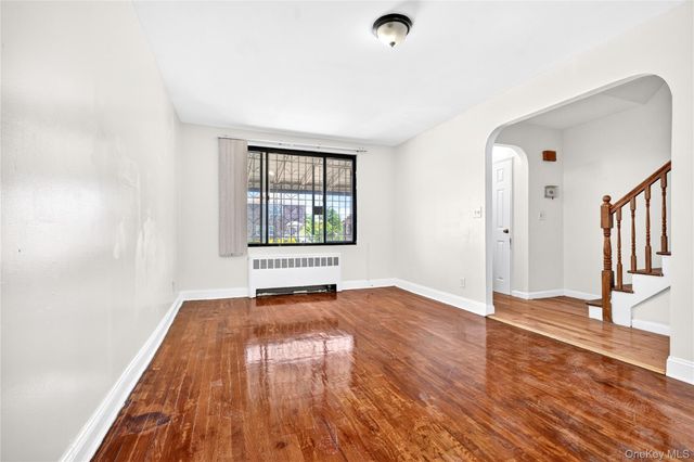 3885 Paulding Avenue, Bronx, NY 10469