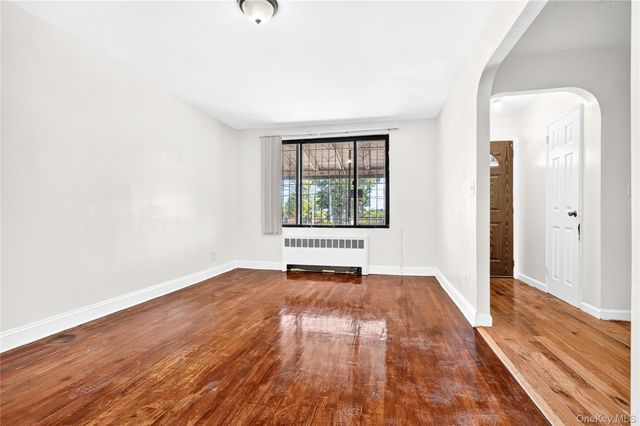 3885 Paulding Avenue, Bronx, NY 10469