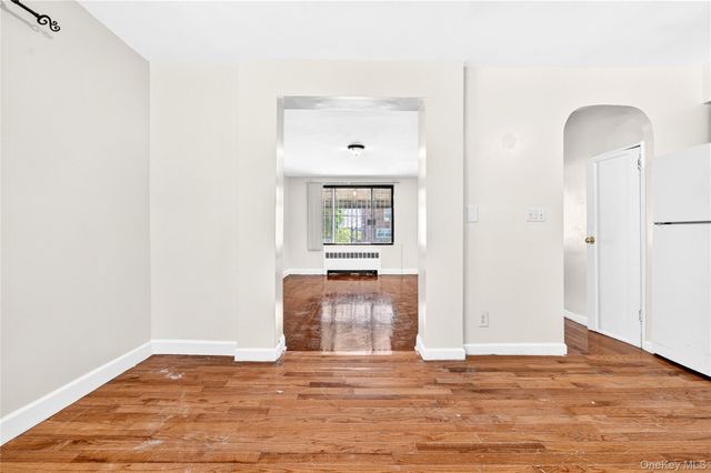 3885 Paulding Avenue, Bronx, NY 10469