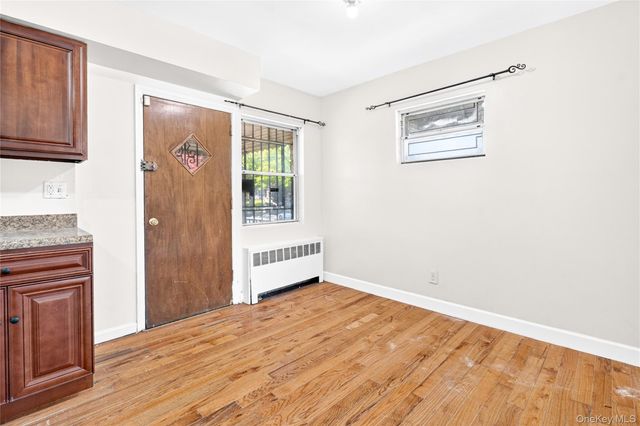 3885 Paulding Avenue, Bronx, NY 10469