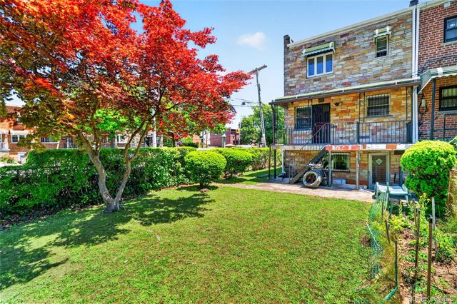 3885 Paulding Avenue, Bronx, NY 10469