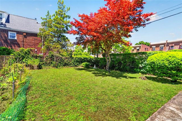 3885 Paulding Avenue, Bronx, NY 10469