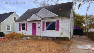 25246 Hayes Road, Roseville, MI 48066