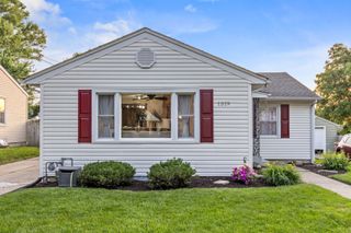 1319 27th Street, Rockford, IL 61108