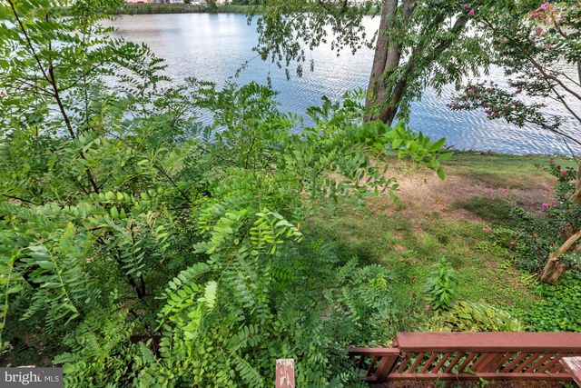 1322 COX COVE CT, Stoney Beach, MD 21226
