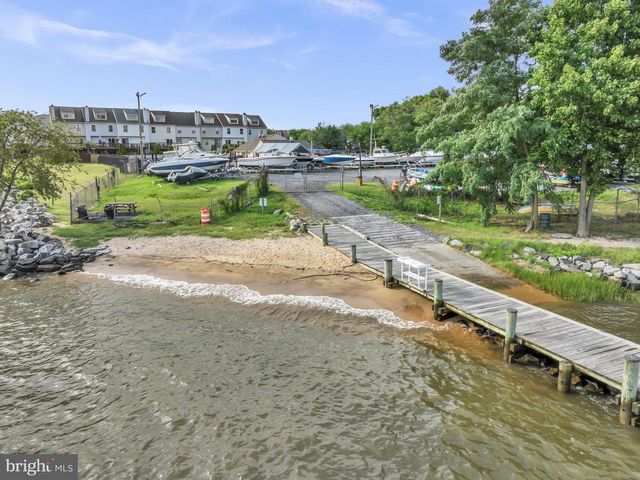 1322 COX COVE CT, Stoney Beach, MD 21226