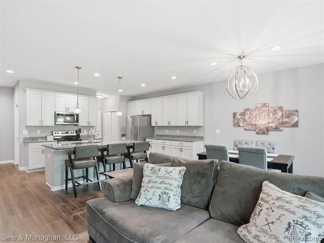 24827 Ivy, Novi, MI 48375