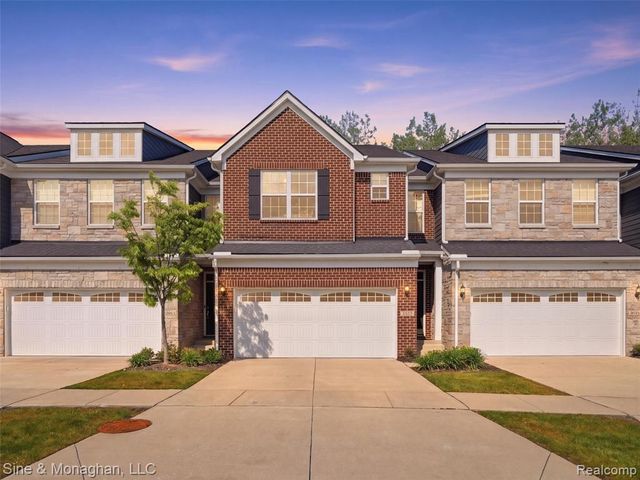 24827 Ivy, Novi, MI 48375