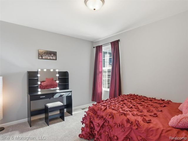 24827 Ivy, Novi, MI 48375