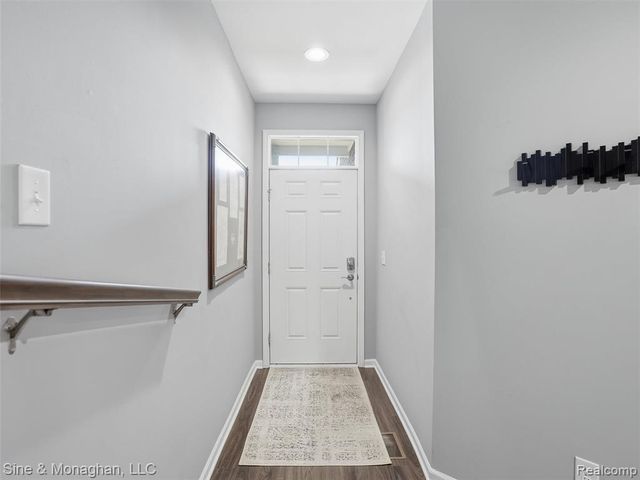 24827 Ivy, Novi, MI 48375